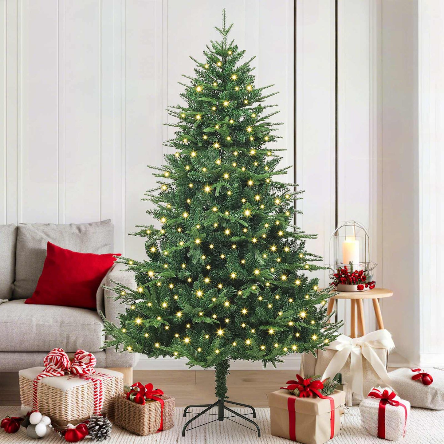 Künstlicher Vorbeleuchteter Weihnachtsbaum Mit Kugelset Grün